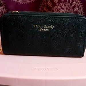 Darcy Marks crossbody wallet w/strap